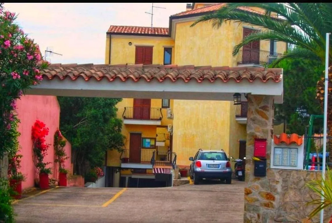 Casa Vacanze Bouganville La Maddalena Con Parcheggio Privato