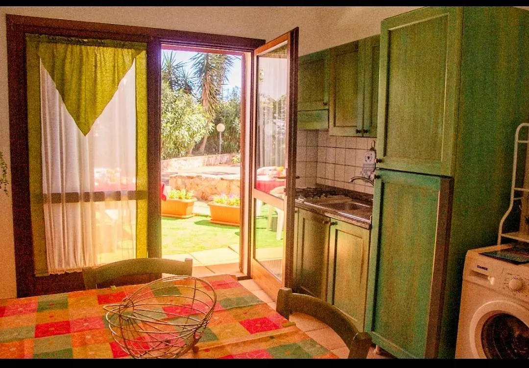 Casa Vacanze Bouganville La Maddalena Con Parcheggio Privato Włochy